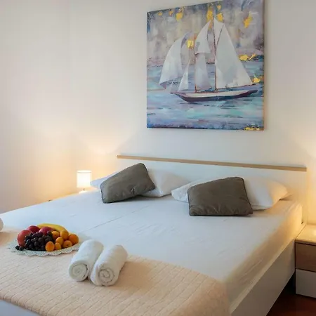 Apartment Laro - Modern&Spacious Split Exterior photo